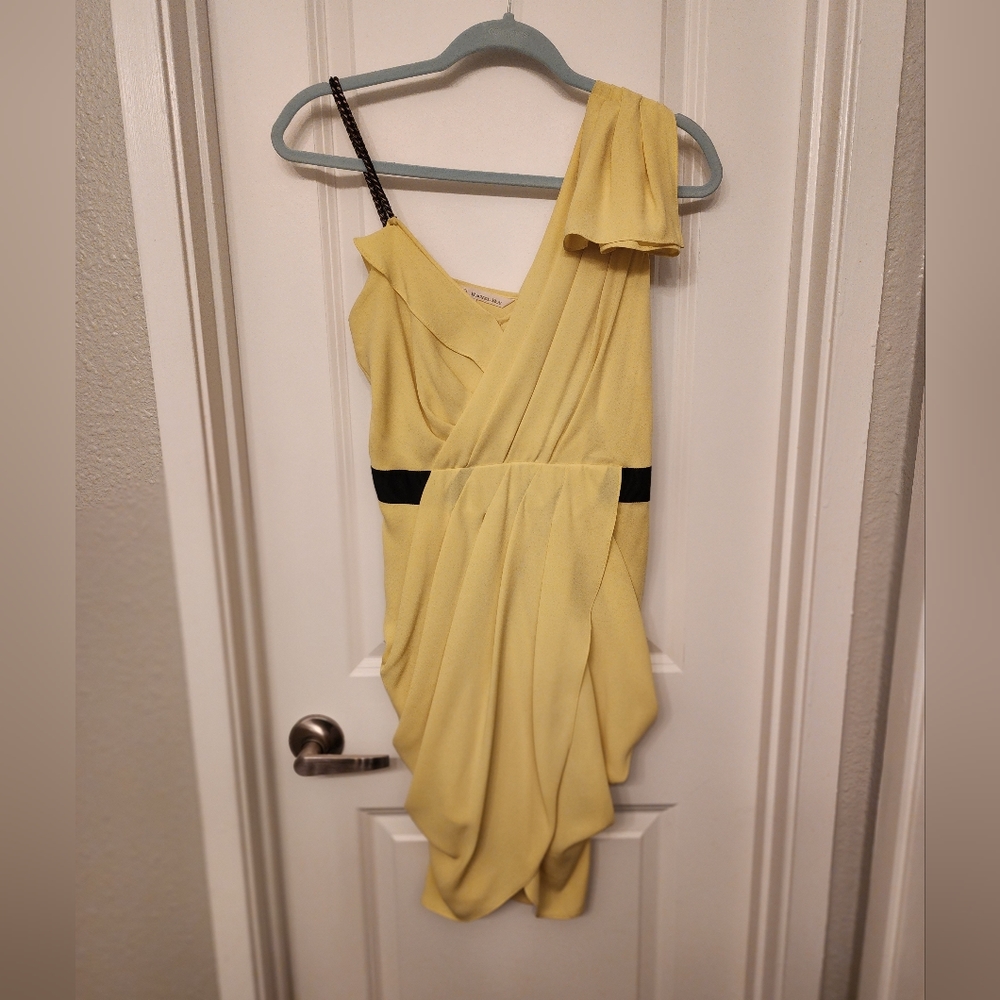 Yellow and Black Asymmetrical Rachel Roy tulip dress. Size 2